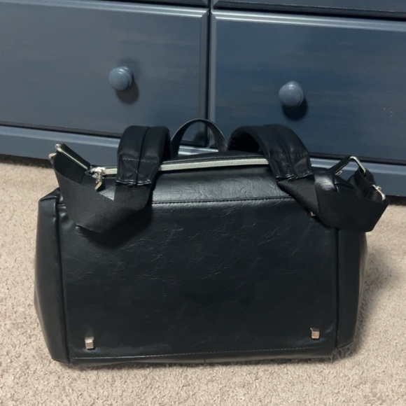 BIES The Backpack Diaper Bag in Black - Picture 11 of 16